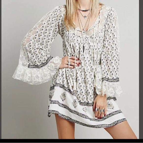Free People Nomad tunic cotton with lace insert tassels accent size S P - Picture 1 of 11